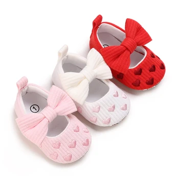 Novonarodené dievčatko baby boy roztomilej príležitostné topánky topánky dieťa 3 bavlna tvare srdca tlač háčik mäkké jediným topánky dieťa 0-18 M